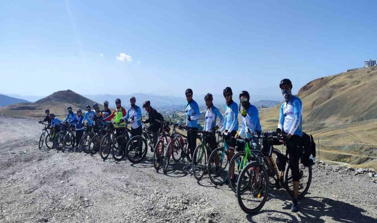 Vangölü Aktivistleri Derneği sağlıklı bir yaşam için pedal çevirdi