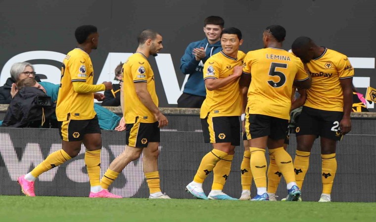 Wolverhampton, Manchester Citynin galibiyet serisine son verdi