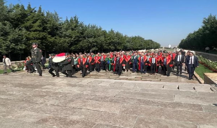 Yargıtay üyelerinden Anıtkabir’e ziyaret