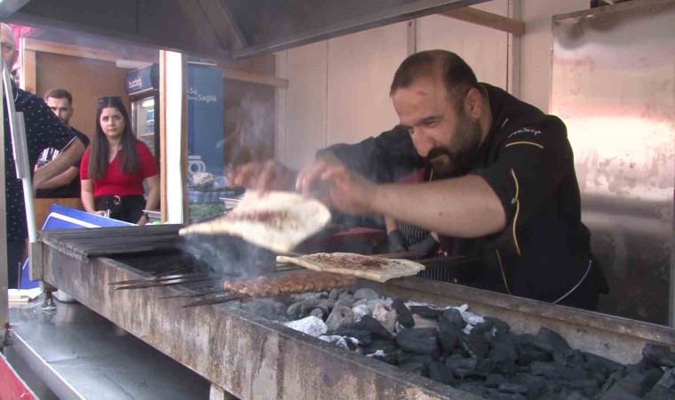 Yöresel lezzetler Üsküdarda görücüye çıktı