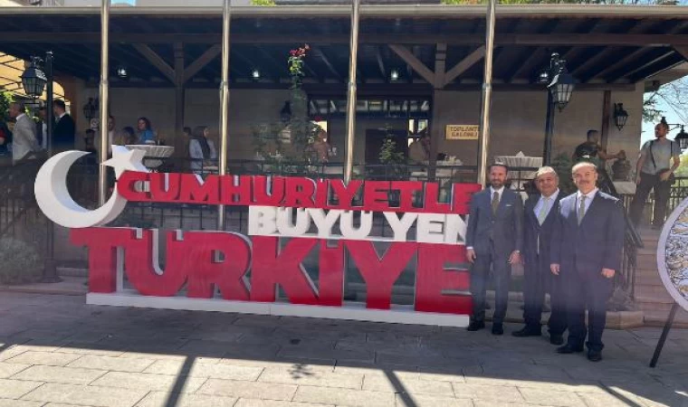 Yunus Emre Enstitüsü, ‘Cumhuriyetle Büyüyen Türkiye’ adlı sergiye ev sahipliği yaptı