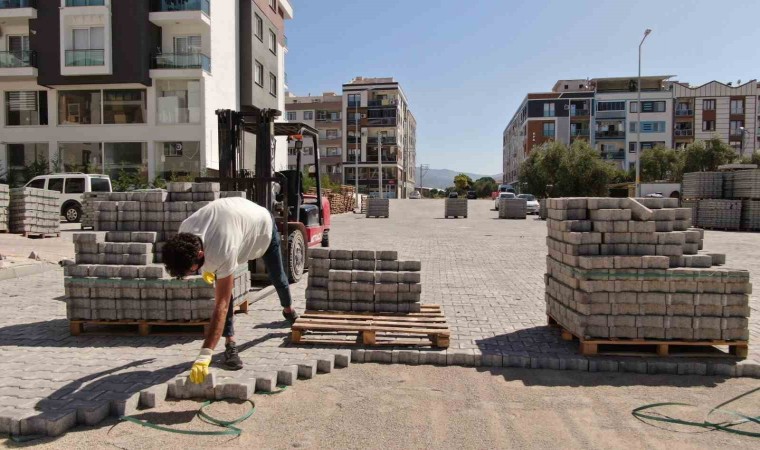 Yunusemreden 7 sokakta taş döşeme çalışması