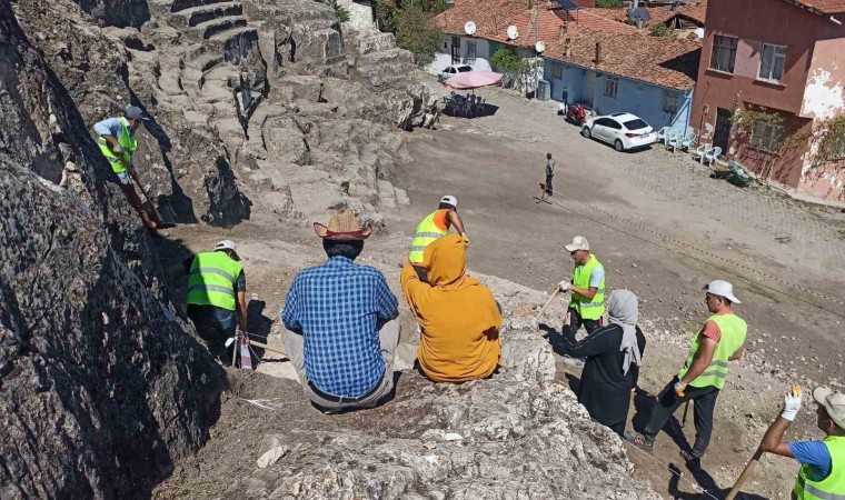 Zile Kalesinde kazı çalışmaları başlatıldı