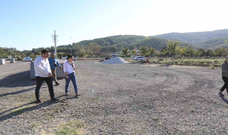 Ağaçlandırılan Pamucak alanı yürüyüş yoluna kavuşuyor