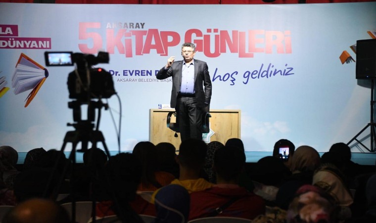 Aksaraydaki kitap günlerinde Alişan Kapaklıkaya söyleşisi