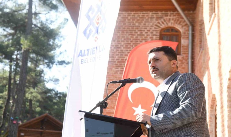 Altıeylüllü Muhtarlar Konakpınar Gençlik Merkezinde bir araya geldi