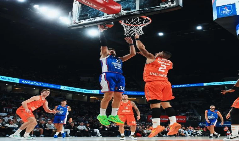 Anadolu Efes - Valencia Basket: 77-73