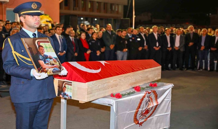 Ankarada yangında şehit olan itfaiye eri için resmi cenaze töreni düzenlendi