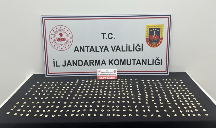 Antalyada 2 bin 250 adet uyuşturucu hap ele geçirildi