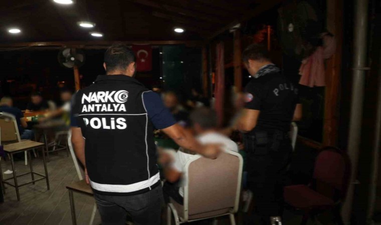 Antalyada kafe ve kıraathane denetimi