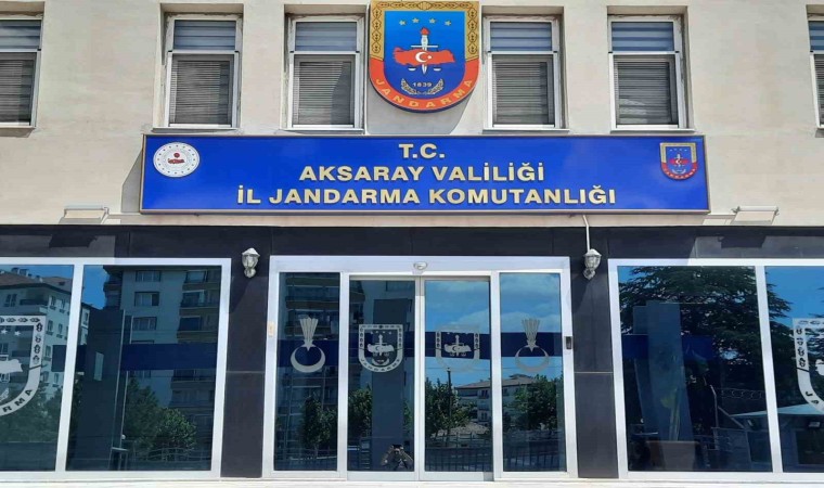 Aranan 4 şahıs JASAT dedektiflerince yakalandı