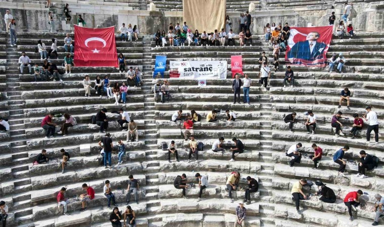 Aspendos Antik Tiyatrosunda “Satranç Tarihle Buluşuyor” etkinliği düzenlendi