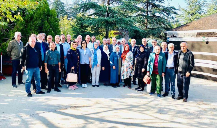 Atatürk Lisesi pansiyonu mezunlarından 45inci yıl buluşması