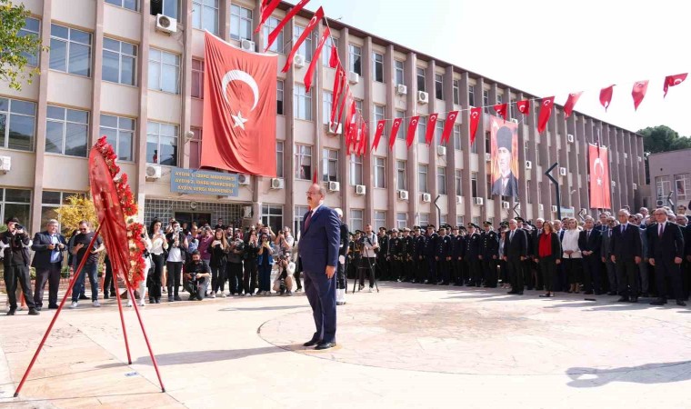 Aydında 100. yıl kutlamaları çelenk sunma töreni ile başladı