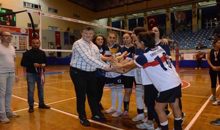 Aydında 100. Yıl Voleybol Turnuvası heyecanı sona erdi