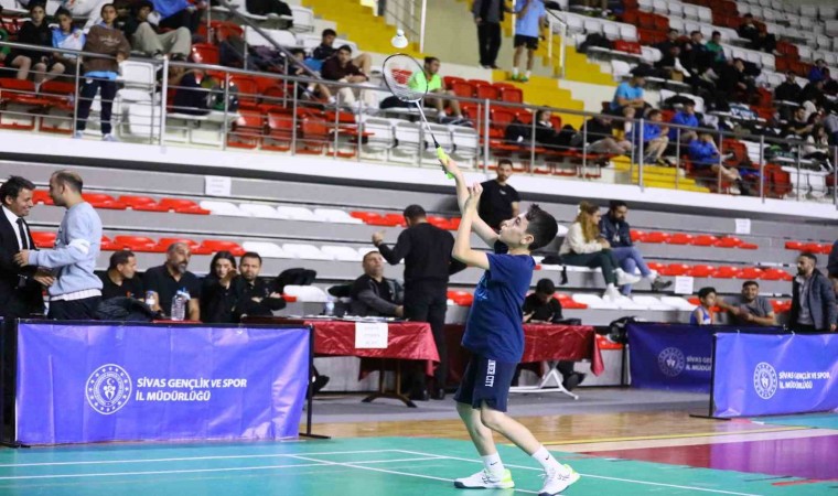 Badminton Büyükler Türkiye Şampiyonası, Sivasta başladı