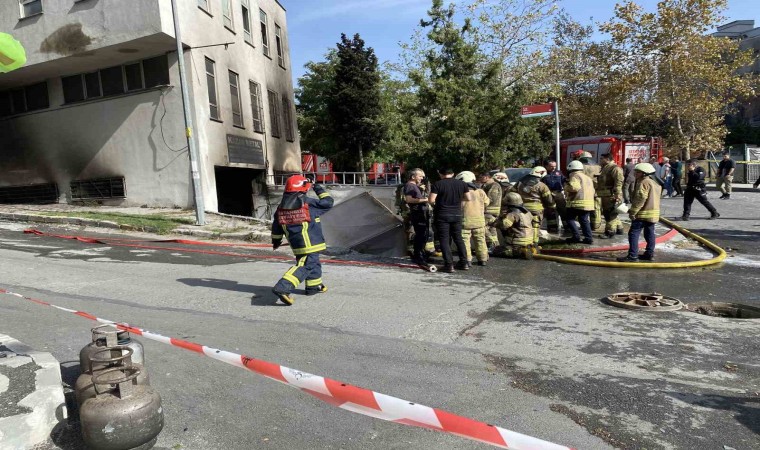 Bağcılarda bir hurdacıda patlama meydana geldi: 5 yaralı