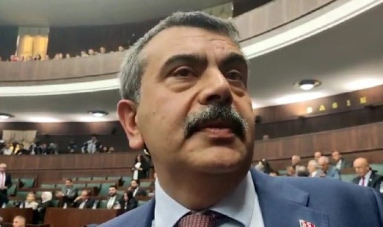 Bakan Tekin: (Ara tatillerin kaldırılması) Böyle bir talep gelirse bakarız”