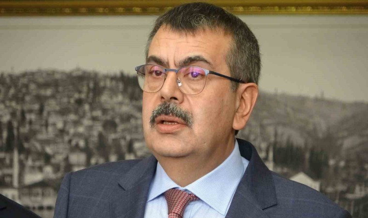 Bakan Tekin: Başka ülkede okusak devrim yapmışlar diyebileceğimiz rakamlar var ama politikada bu çok eleştiri konusu oluyor