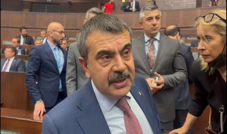 Bakan Tekin: Öğrenciler, veliler, öğretmenler de mutlu ise ara tatile devam ederiz