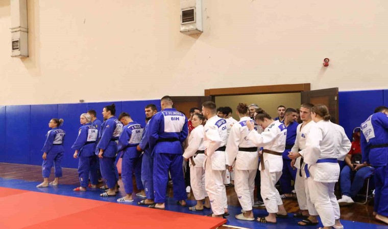 Balkan Judo U23 Şampiyonası Bahçelievlerde düzenlendi