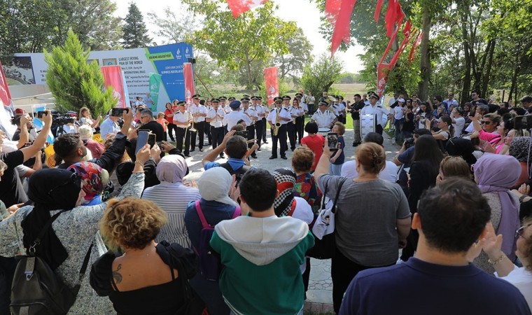 Bando ve Ciğer Festivalinin ikinci gününde renkli görüntüler oluştu