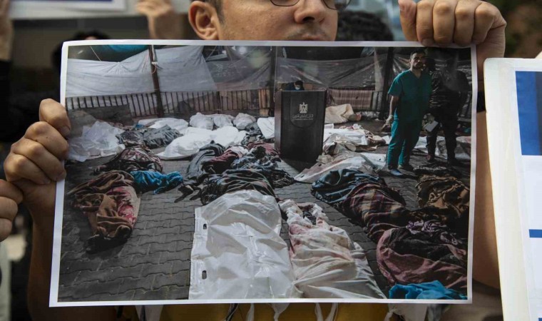 Batı medyası Gazzedeki hastane saldırısına patlama dedi