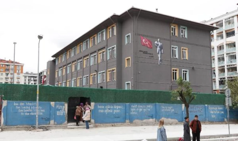 Beylikdüzü’nde okul basıp öğretmenleri darp eden veli ve arkadaşı yeniden gözaltına alındı