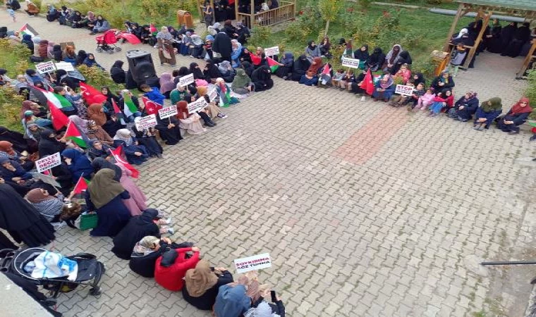 Bingöl’de kadınlardan Filistin’e destek için sessiz oturma eylemi