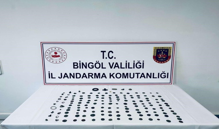 Bingölde Osmanlı, Roma ve Bizans dönemine ait 160 adet tarihi eser geçirildi