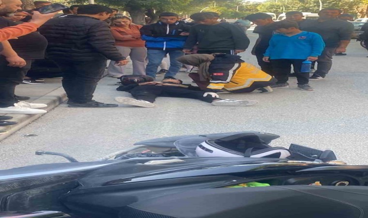 Burdurda motosiklet ile minibüs çarpıştı: 1 yaralı