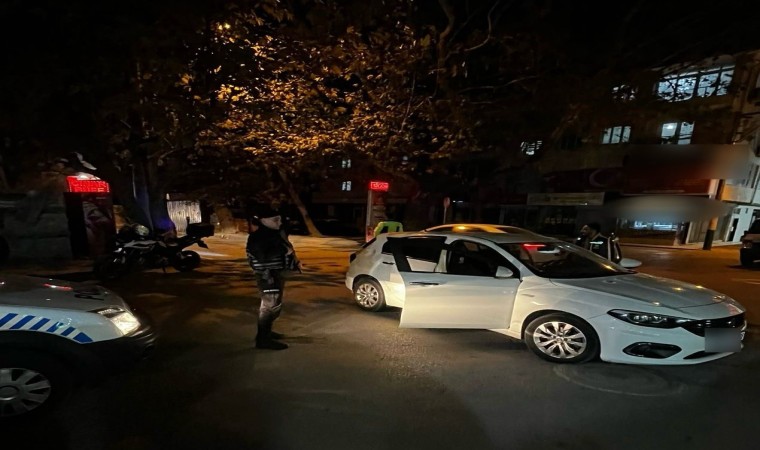 Bursa polisinden sıkı denetim: 5 gözaltı