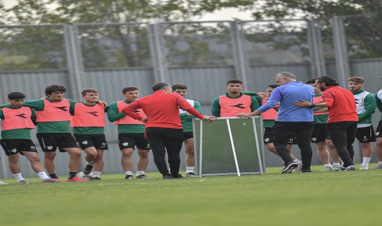 Bursaspor günü çift idmanla tamamladı