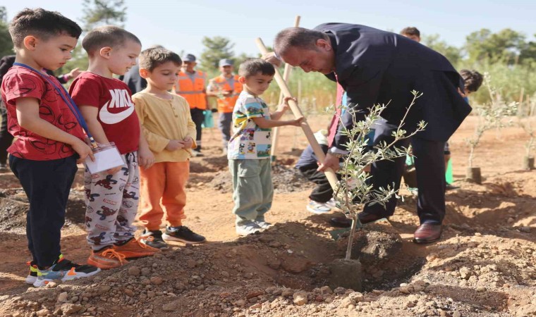 Büyükşehir Belediyesi, Cumhuriyetin 100üncü yılında 1923 fidanı toprakla buluşturdu