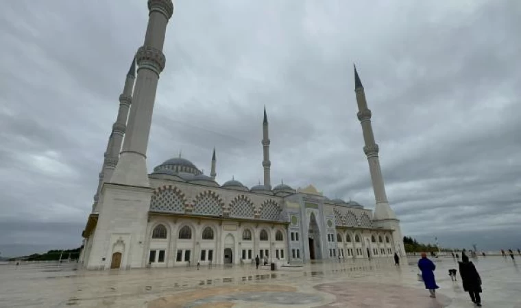 Çamlıca Cami’nde Filisten’de hayatını kaybedenler için gıyabi cenaze namazı kılındı