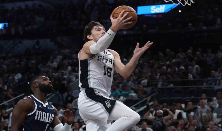 Cedi Osmanlı San Antonio, Clippersa mağlup oldu