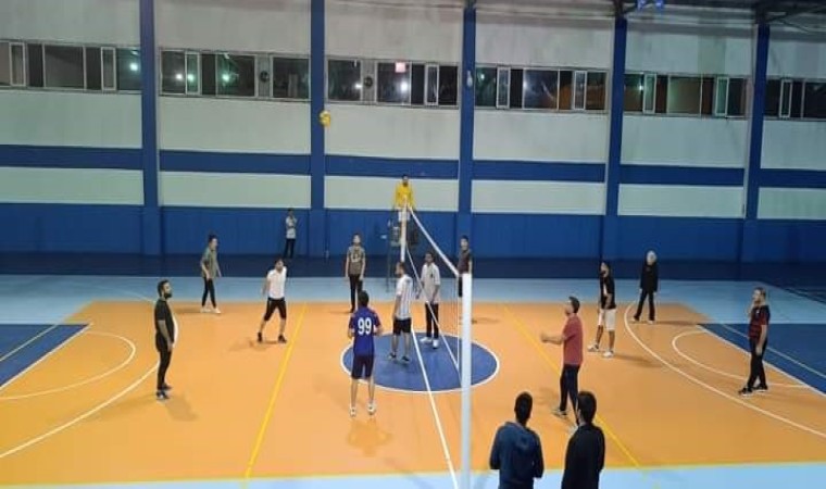 Çermikte öğretmenler arası voleybol turnuvası