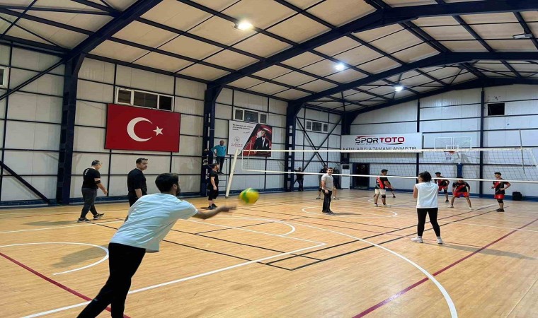 Çukurcada voleybol turnuvası yapıldı