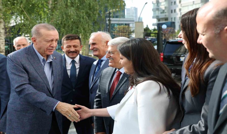 Cumhurbaşkanı Erdoğan, AK Parti Genel Merkezine geldi