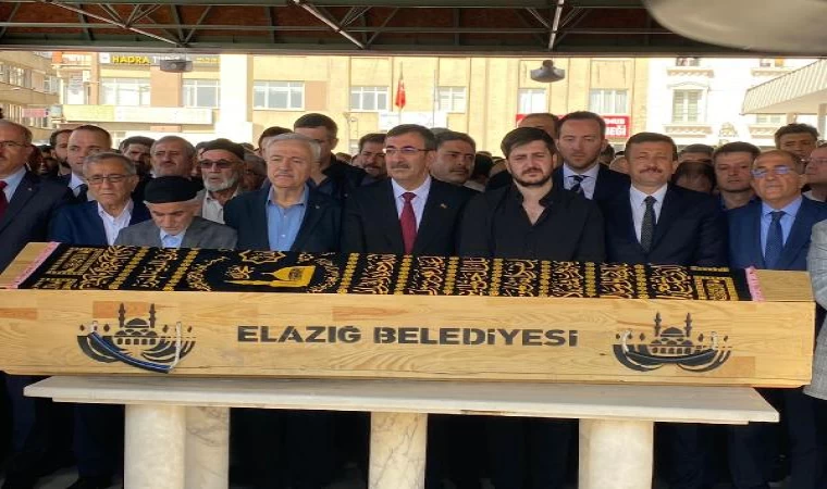 Cumhurbaşkanı Yardımcısı Yılmaz, Elazığ’da cenazeye katıldı