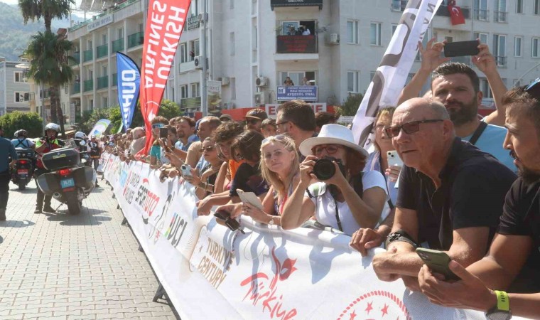 Cumhurbaşkanlığı Türkiye Bisiklet Turunun Fethiye-Babadağ etabı başladı