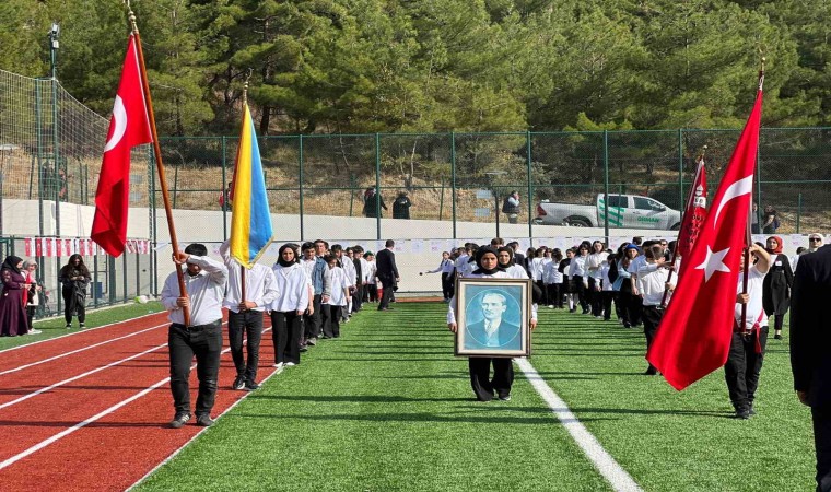 Cumhuriyet Bayramı Hanönünde törenle kutlandı