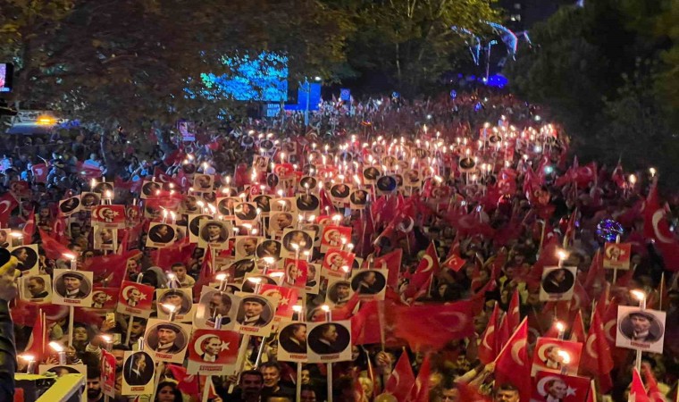 Cumhuriyetin 100. yılı Ataşehirde coşkuyla kutlandı