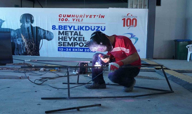 Cumhuriyetin 100üncü yılı etkinlikleri Heykel Sempozyumu ile başladı