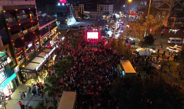 Cumhuriyetin 100üncü yılı Gaziosmanpaşada coşkuyla kutlandı