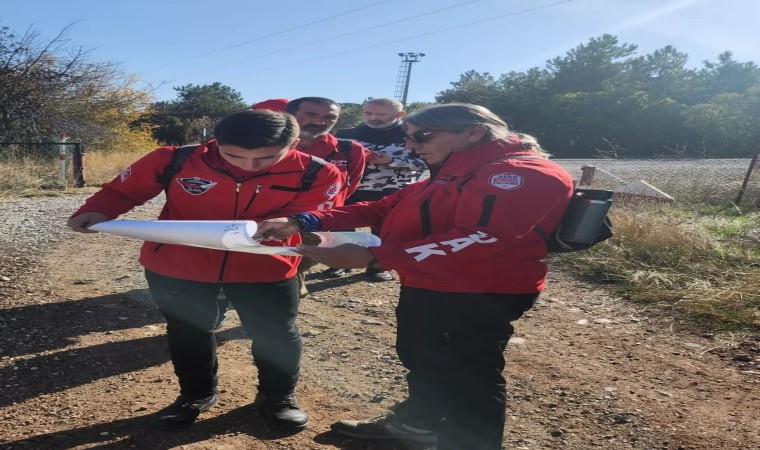 DAK üyeleri doğada yön bulma, harita ve pusula kullanma eğitim aldı