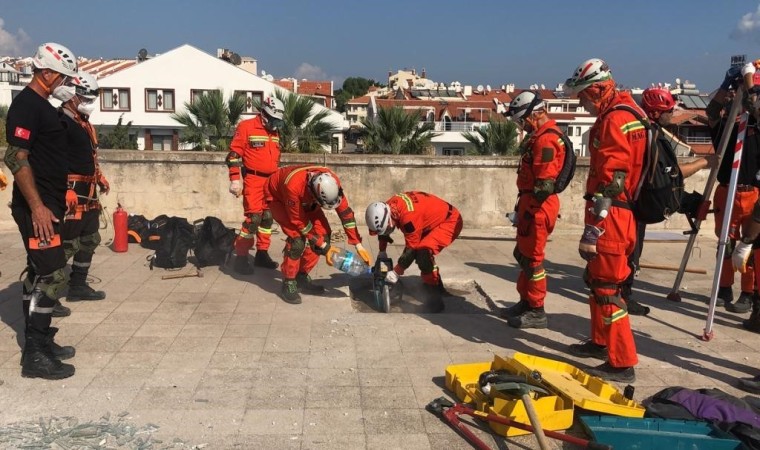 Datçadaki deprem tatbikatı gerçeğini aratmadı