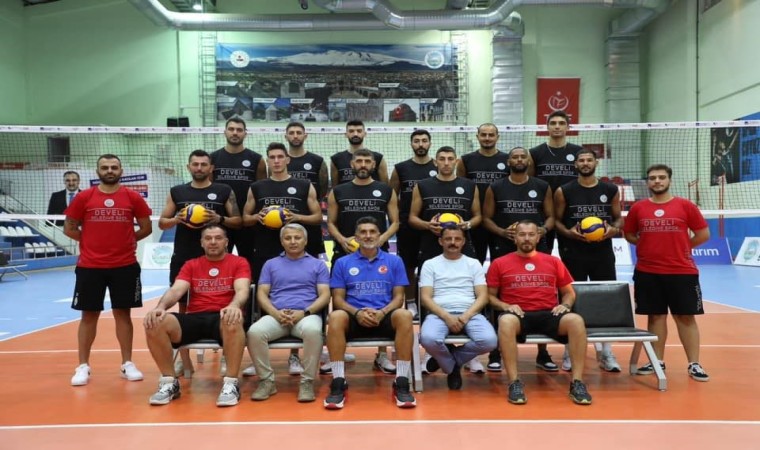 Develi Belediyespor ilk maçına çıkıyor