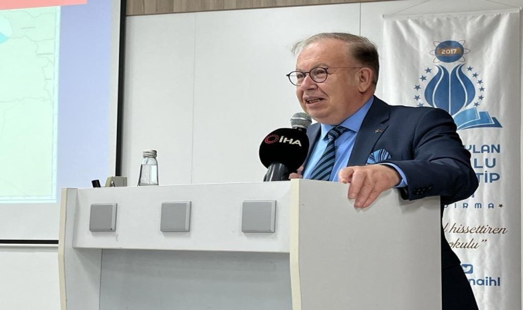 Doç. Dr. Cihat Yaycıdan lise öğrencilerine Mavi Vatan konferansı