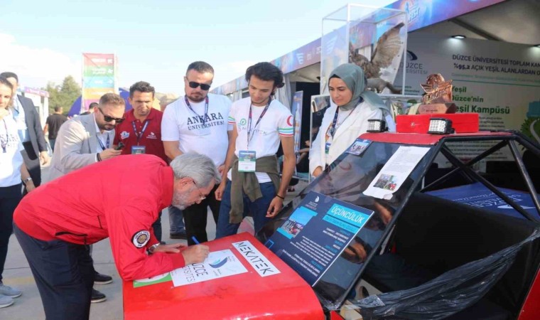 Düzce Üniversitesine TEKNOFESTte yoğun ilgi